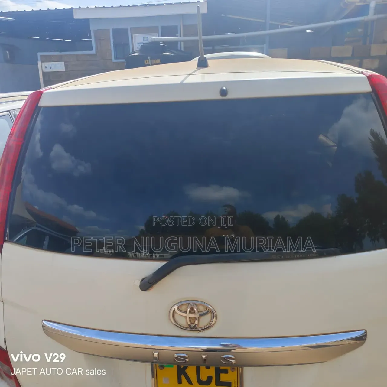 Toyota ISIS 2008 White