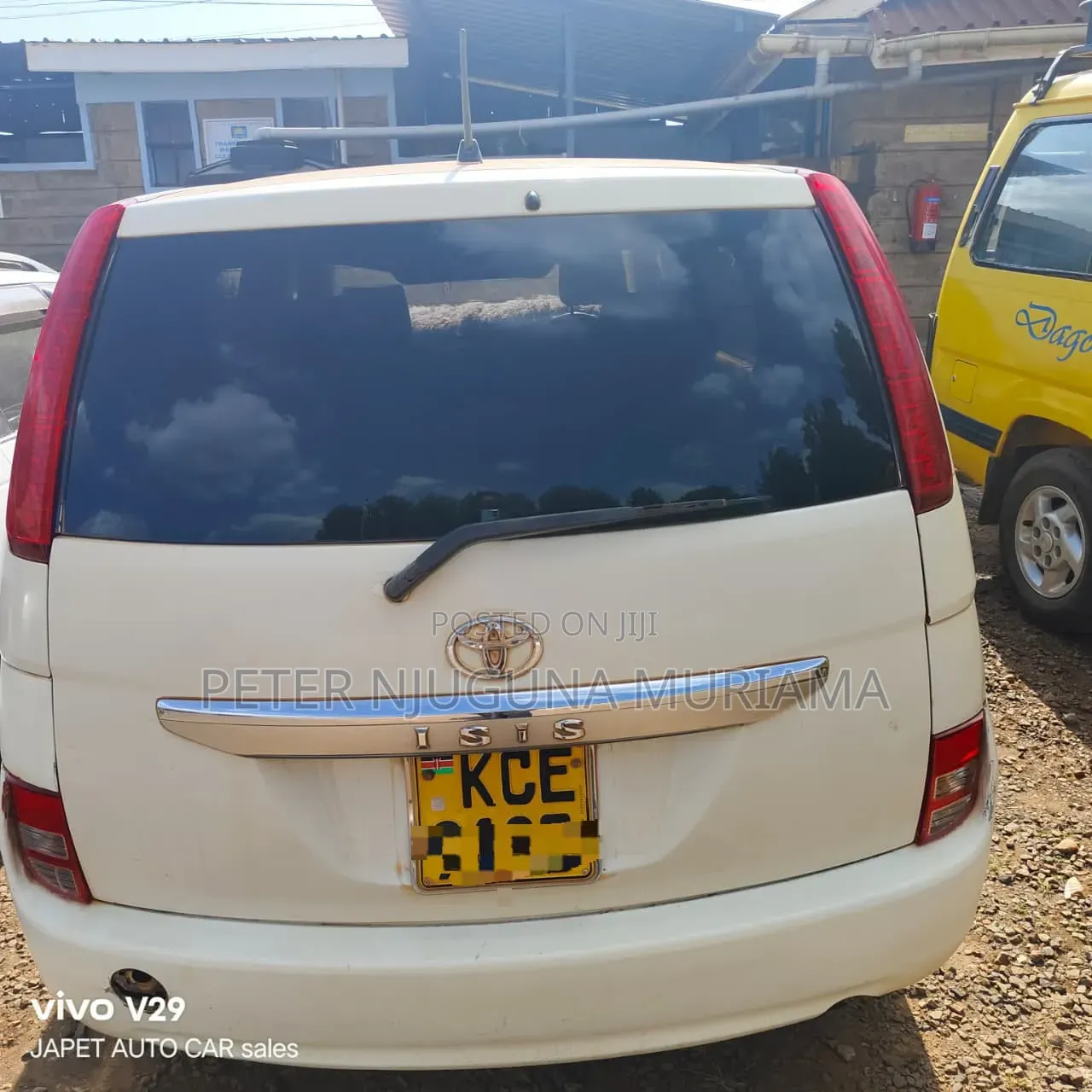 Toyota ISIS 2008 White