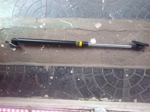 Caldina Nyama/Old Model Bootshocks/Shock Struts Caldina 1990-1999 R/L