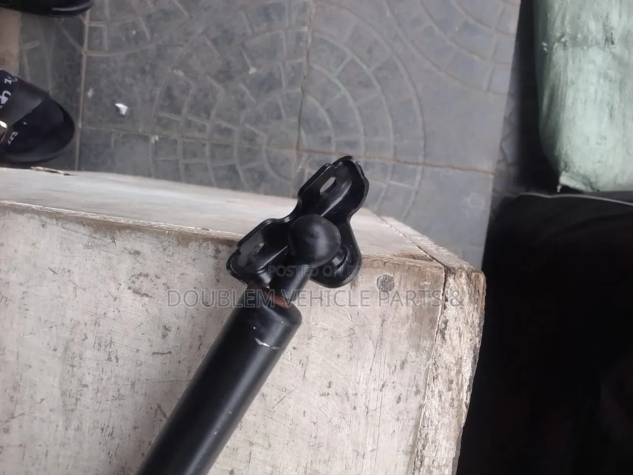 Caldina Nyama/Old Model Bootshocks/Shock Struts Caldina 1990-1999 R/L