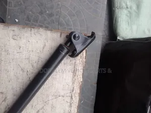 Caldina Nyama/Old Model Bootshocks/Shock Struts Caldina 1990-1999 R/L