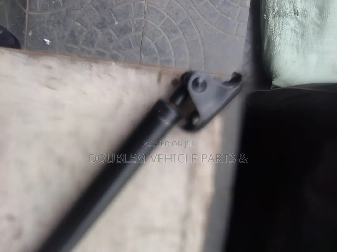 Caldina Nyama/Old Model Bootshocks/Shock Struts Caldina 1990-1999 R/L