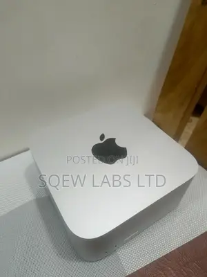 Desktop Computer Apple Mac Studio M2 Ultra 64GB Apple M2 Ultra SSD 1T