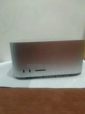 Desktop Computer Apple Mac Studio M2 Ultra 64GB Apple M2 Ultra SSD 1T