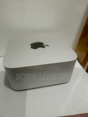 Desktop Computer Apple Mac Studio M2 Ultra 64GB Apple M2 Ultra SSD 1T