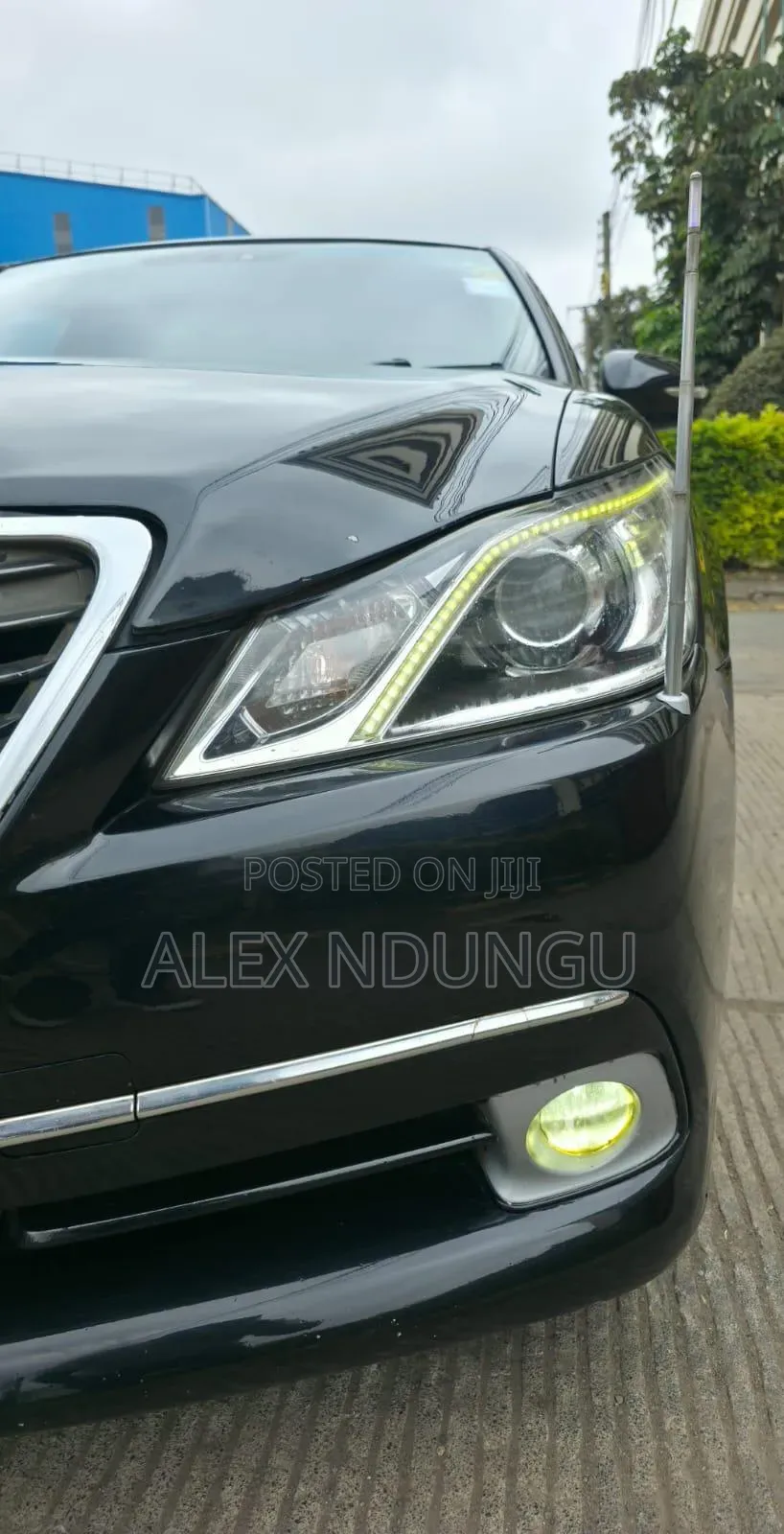 Toyota Crown 2013