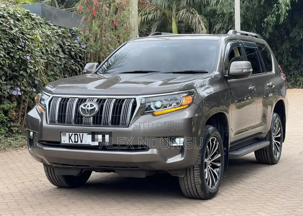 Toyota Land Cruiser Prado 2014 Silver
