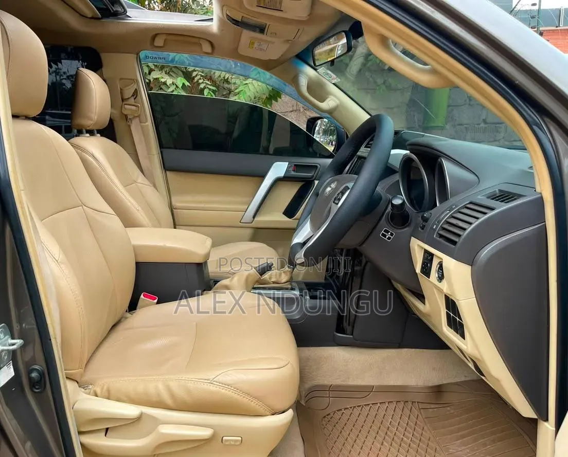 Toyota Land Cruiser Prado 2014 Silver