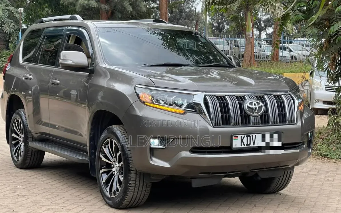 Toyota Land Cruiser Prado 2014 Silver