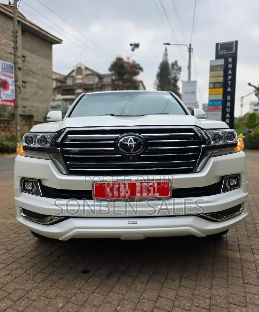 Toyota Land Cruiser 4.6 V8 ZX 2018 White