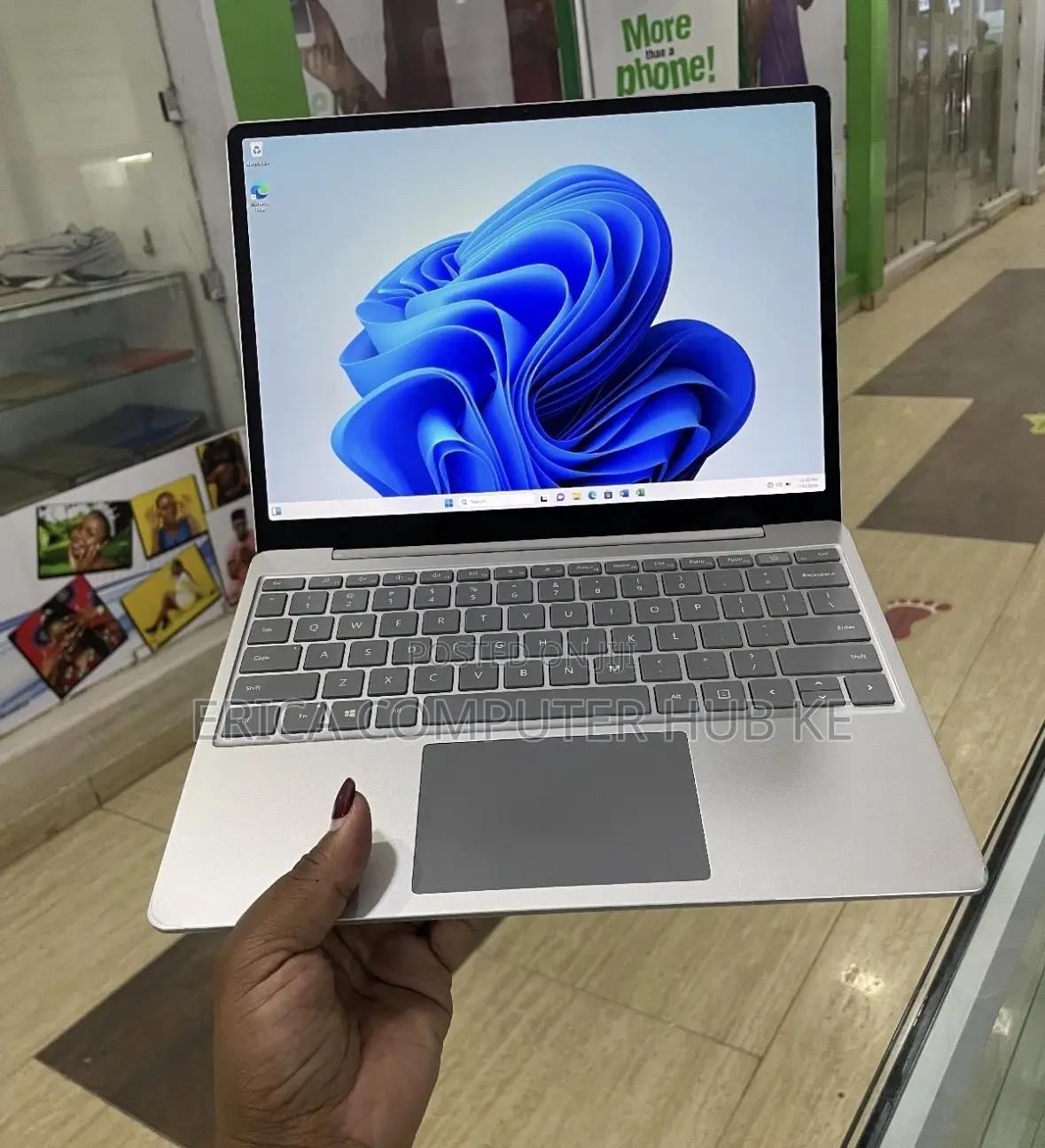 Laptop Microsoft Surface Go 16GB Intel Core i5 SSD 256GB