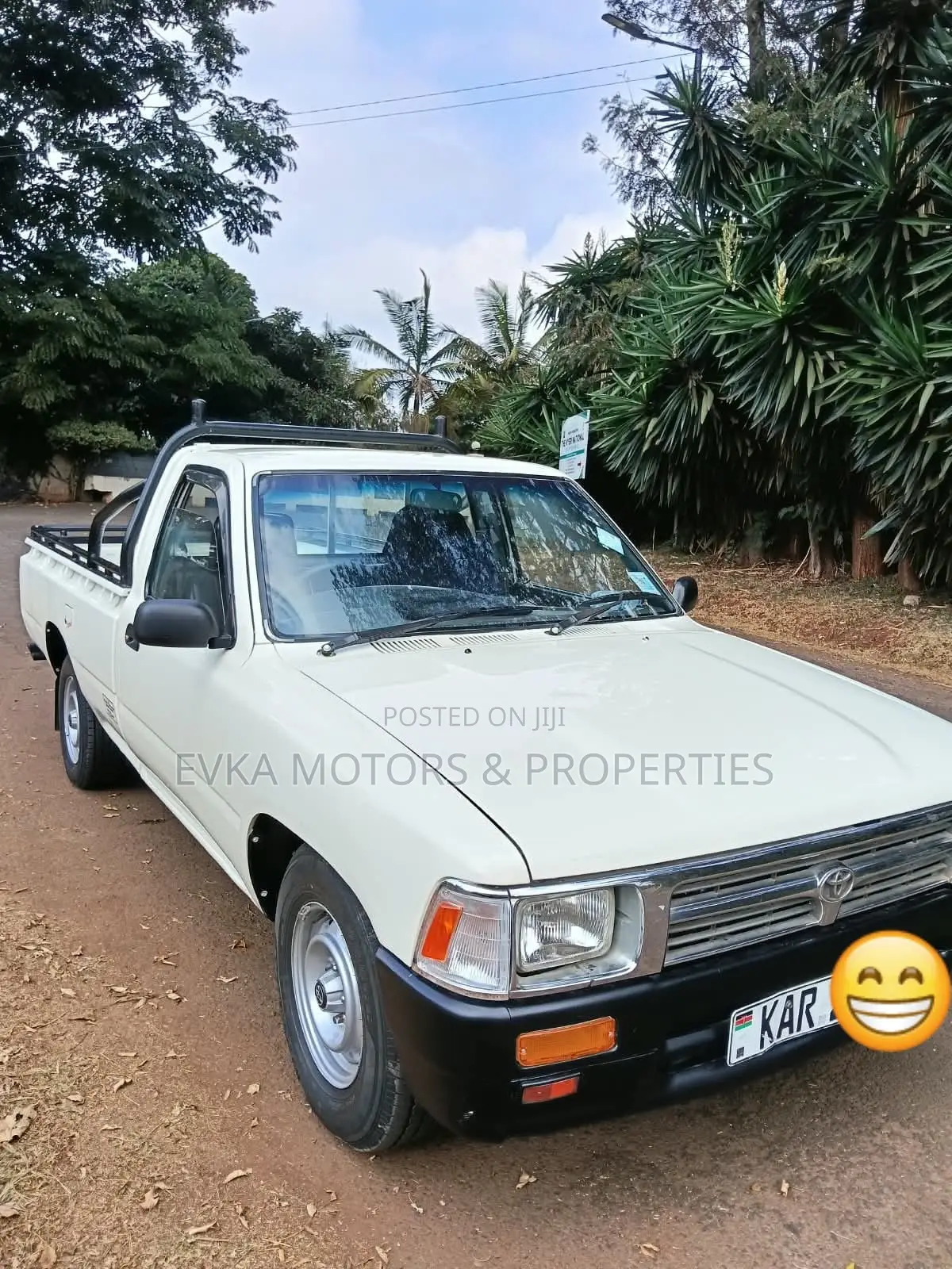 Toyota Hilux 2003 Yellow