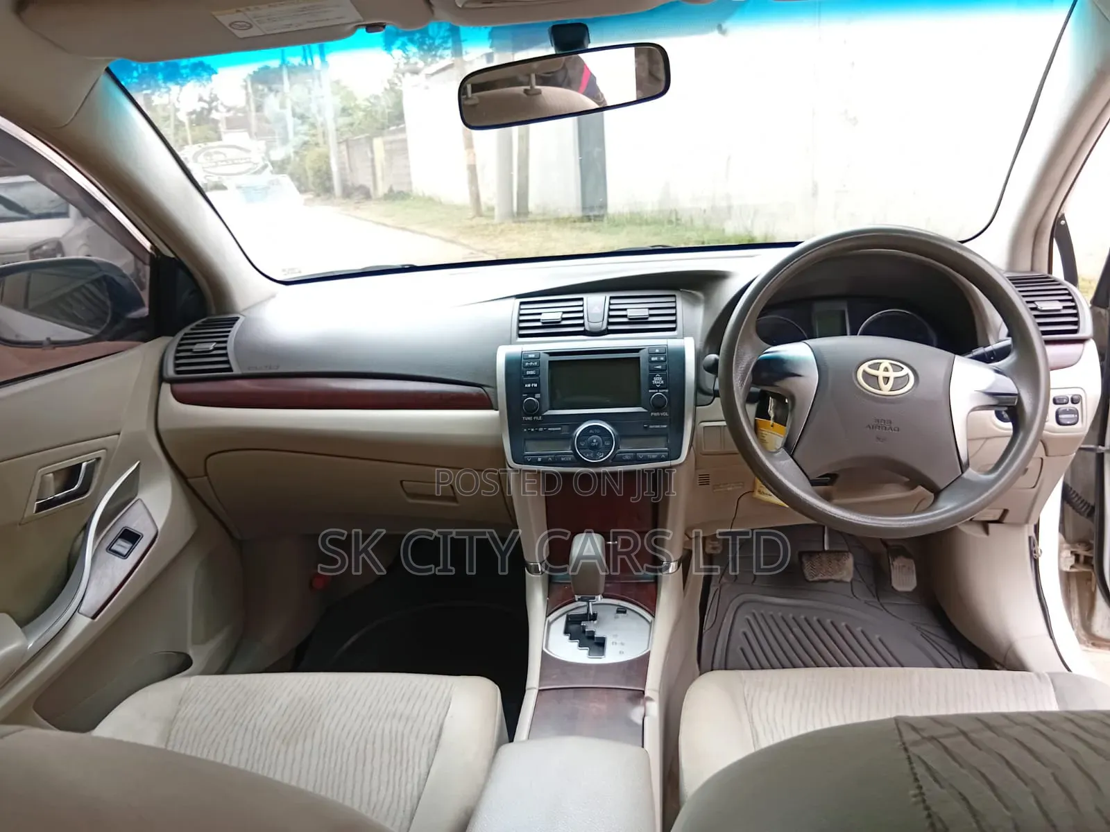 Toyota Premio 2010 White