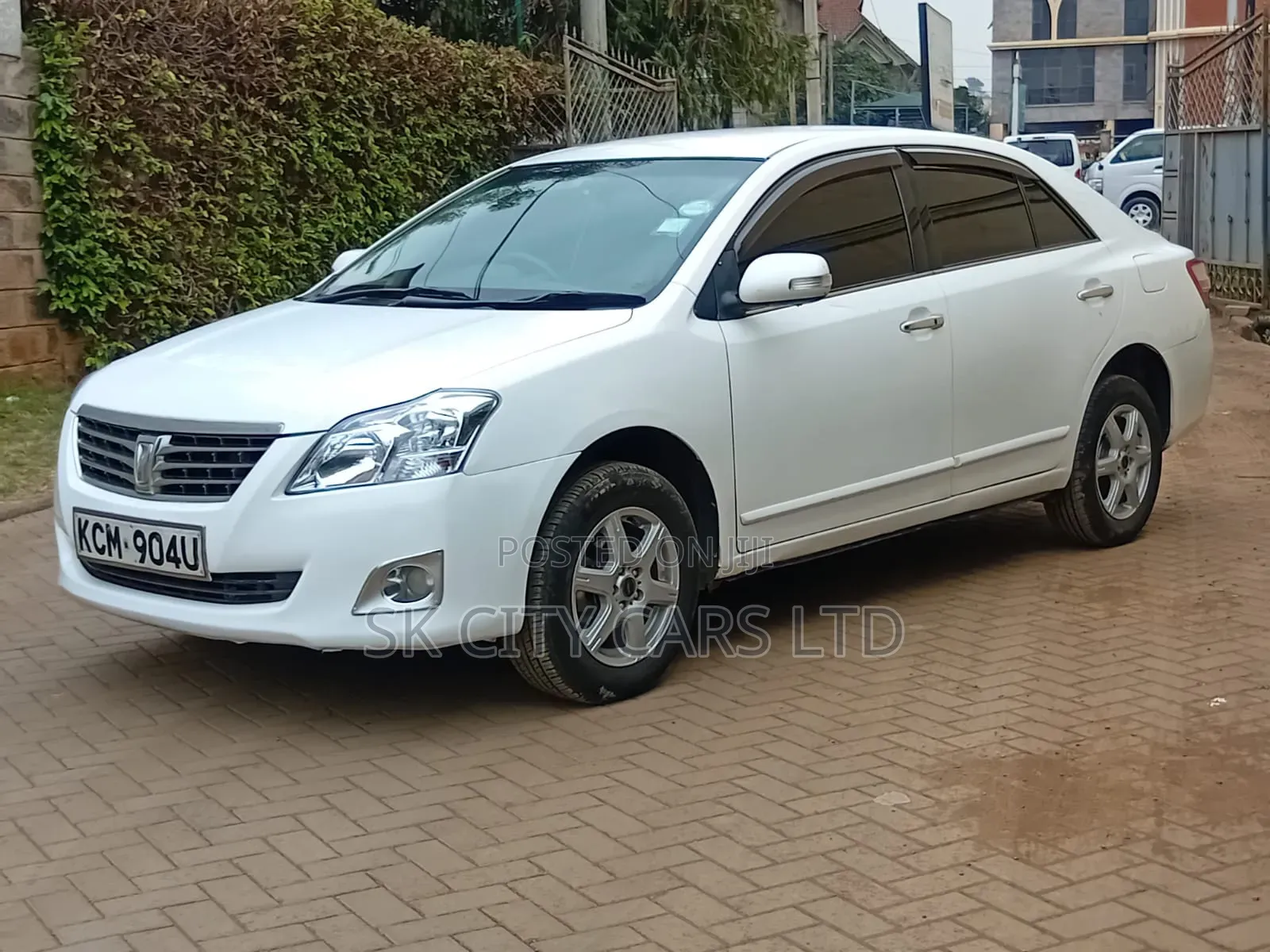 Toyota Premio 2010 White
