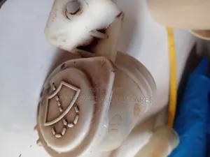 Fluid Cap for Mitsubishi Pajero