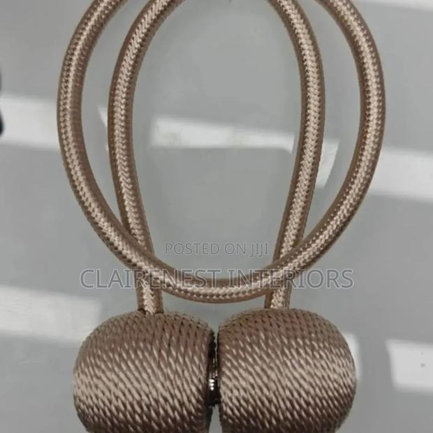 Elegant Accessories for Modern Décor Curtain Tiebacks