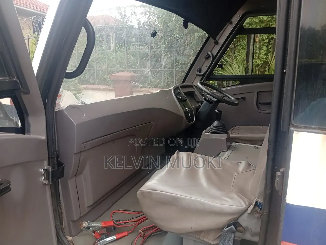 Isuzu NQR 2014 White