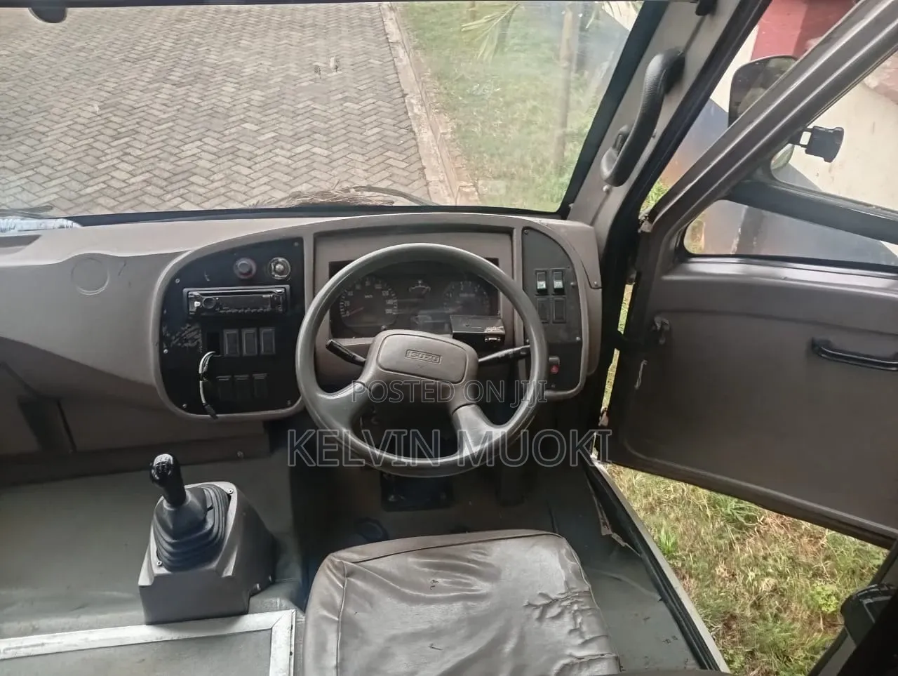 Isuzu NQR 2014 White