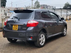 Toyota Auris 2010 Gray