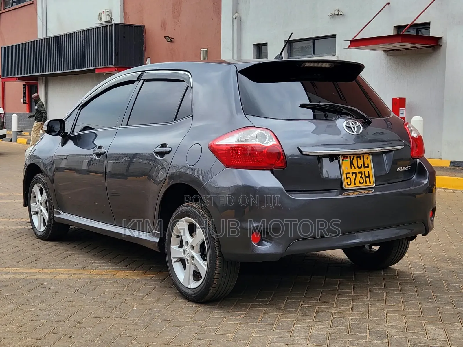 Toyota Auris 2010 Gray