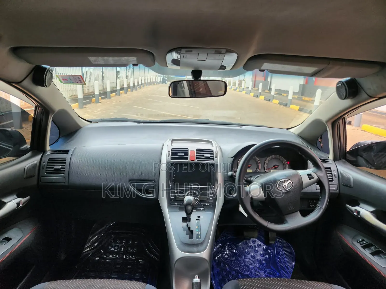 Toyota Auris 2010 Gray