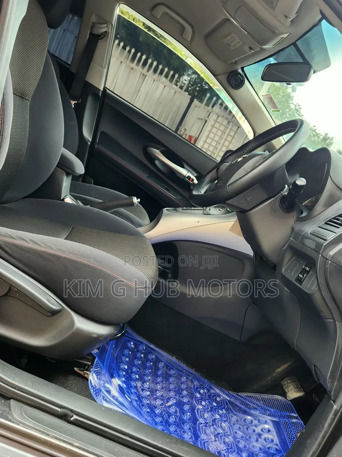 Toyota Auris 2010 Gray