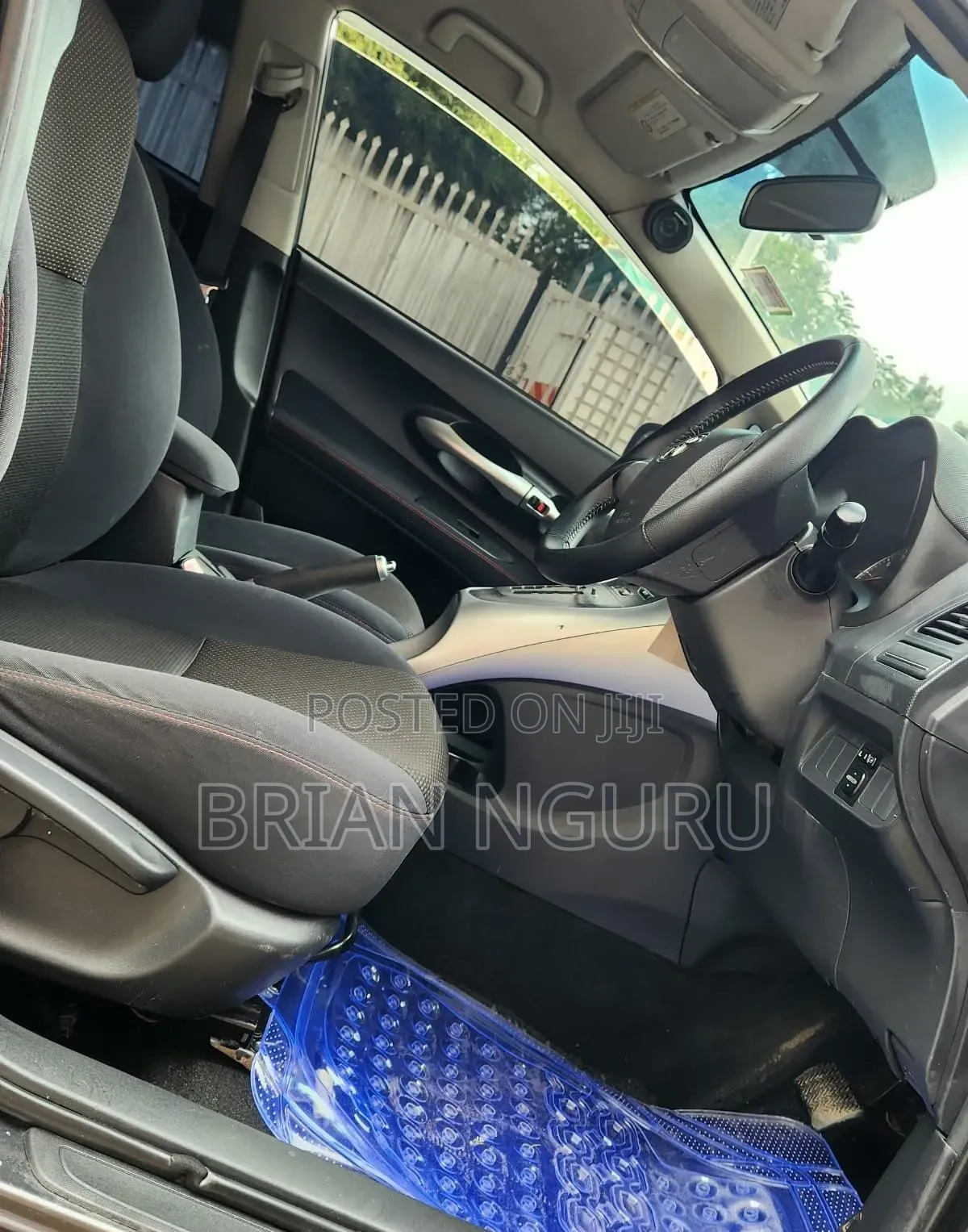 Toyota Auris 2010 Gray