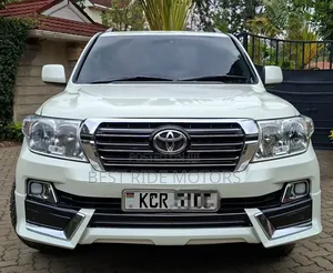 Toyota Land Cruiser 4.6 V8 ZX 2011 White