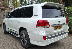 Toyota Land Cruiser 4.6 V8 ZX 2011 White