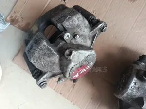 W204 Brake Calipers