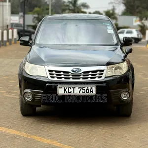 Subaru Forester 2012 Black