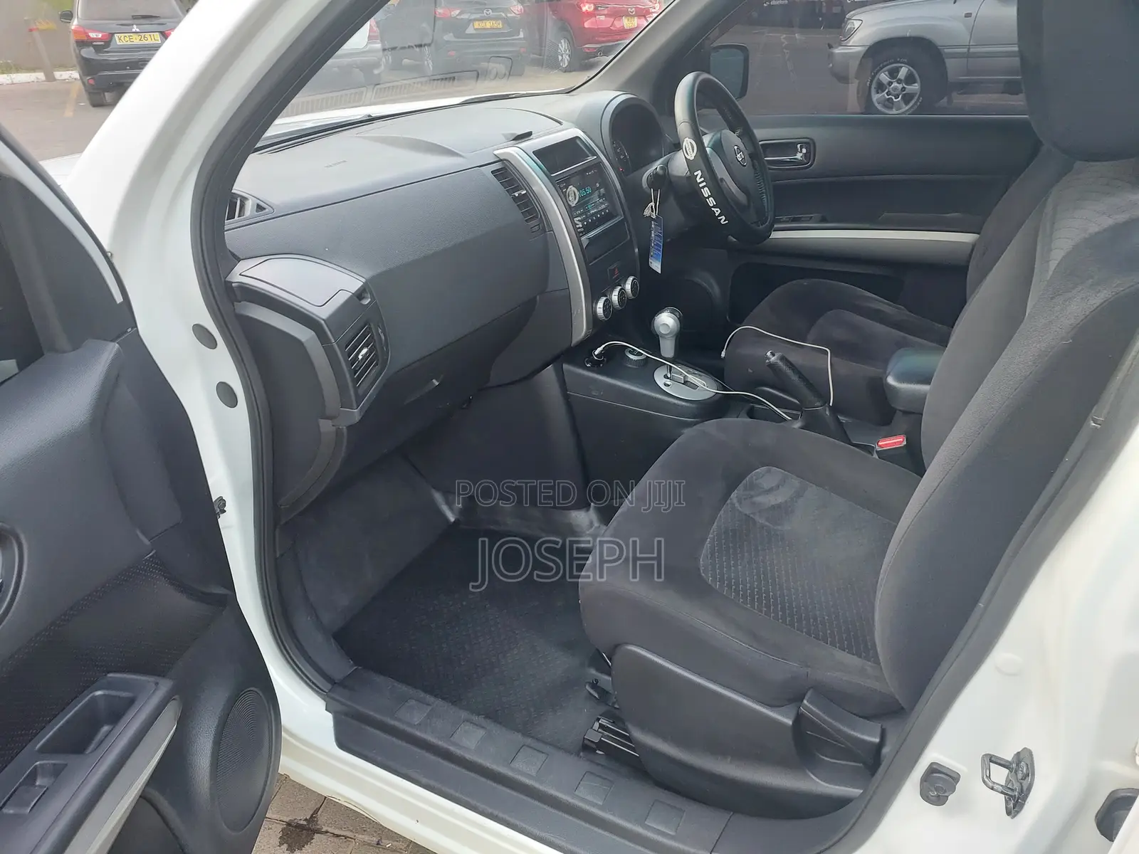 Nissan X-Trail 2011 Pearl