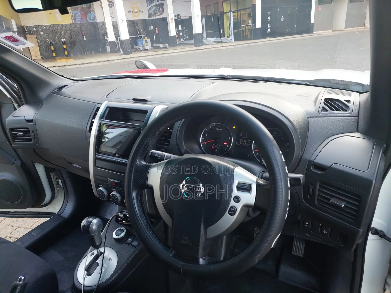 Nissan X-Trail 2011 Pearl