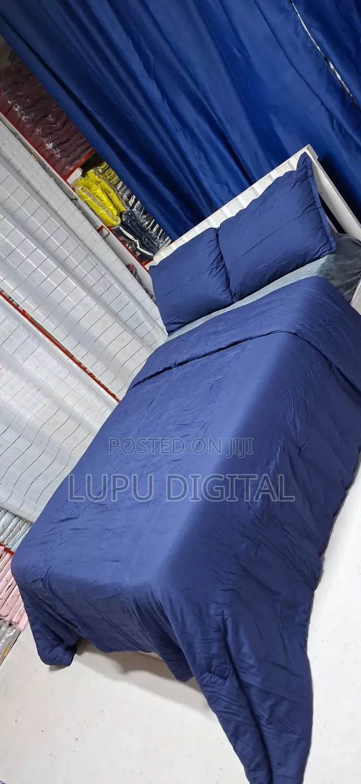 *Cotton Comforter Duvets*
Size:6×7
1Duvet
2pillowcases
