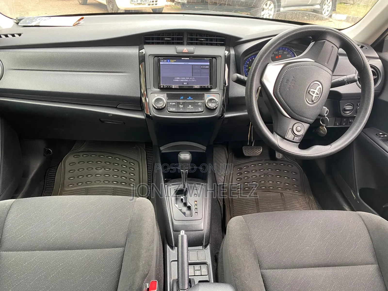 Toyota Axio 2019 Silver