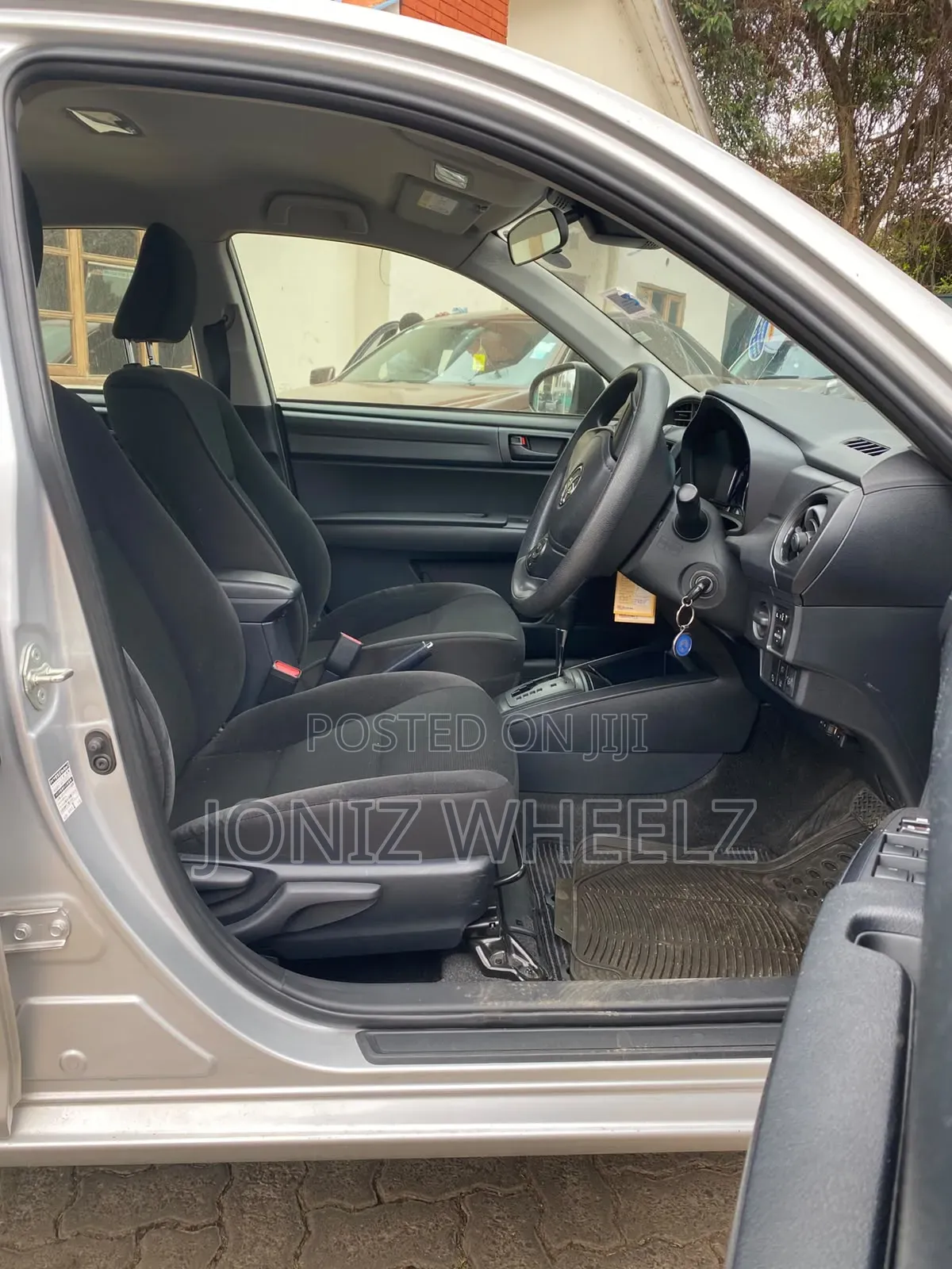 Toyota Axio 2019 Silver