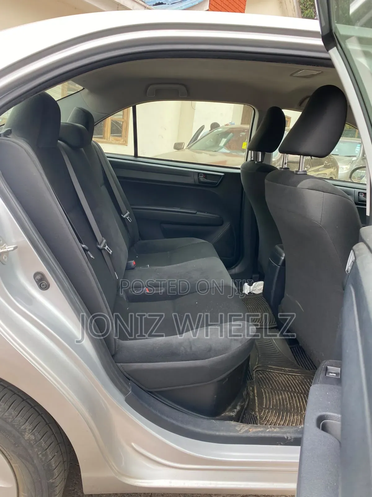 Toyota Axio 2019 Silver