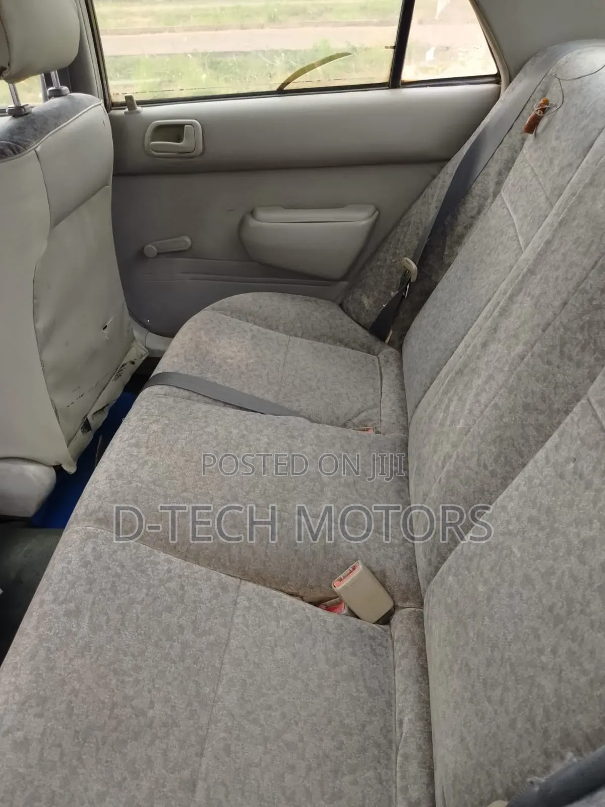 Toyota Corolla 2001 White