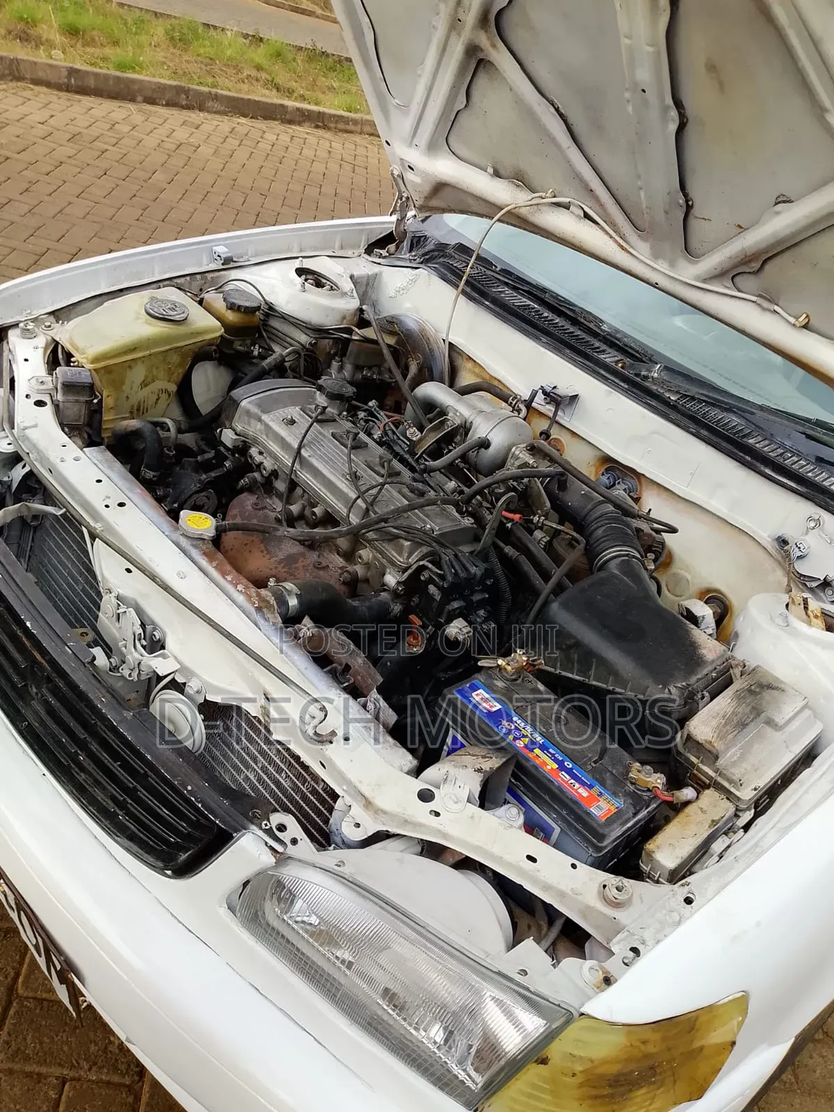 Toyota Corolla 2001 White