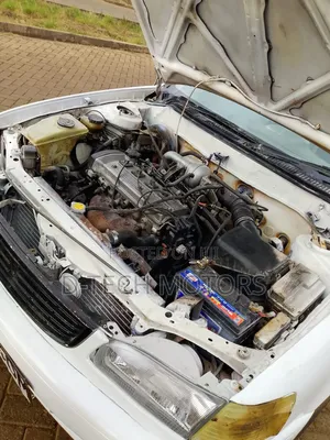 Toyota Corolla 2001 White
