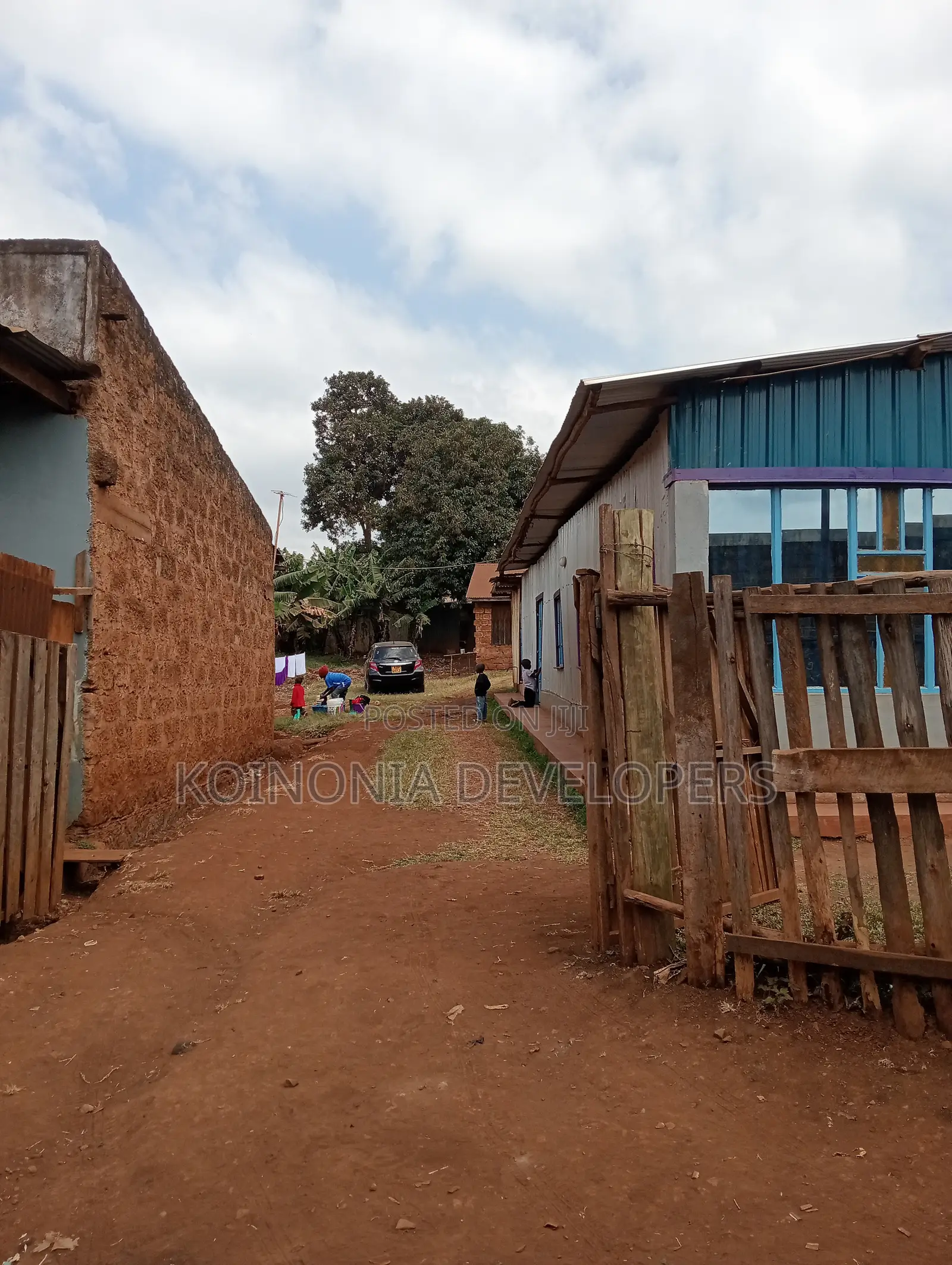 Commercial Plot in Koje Meru Size 182*80
