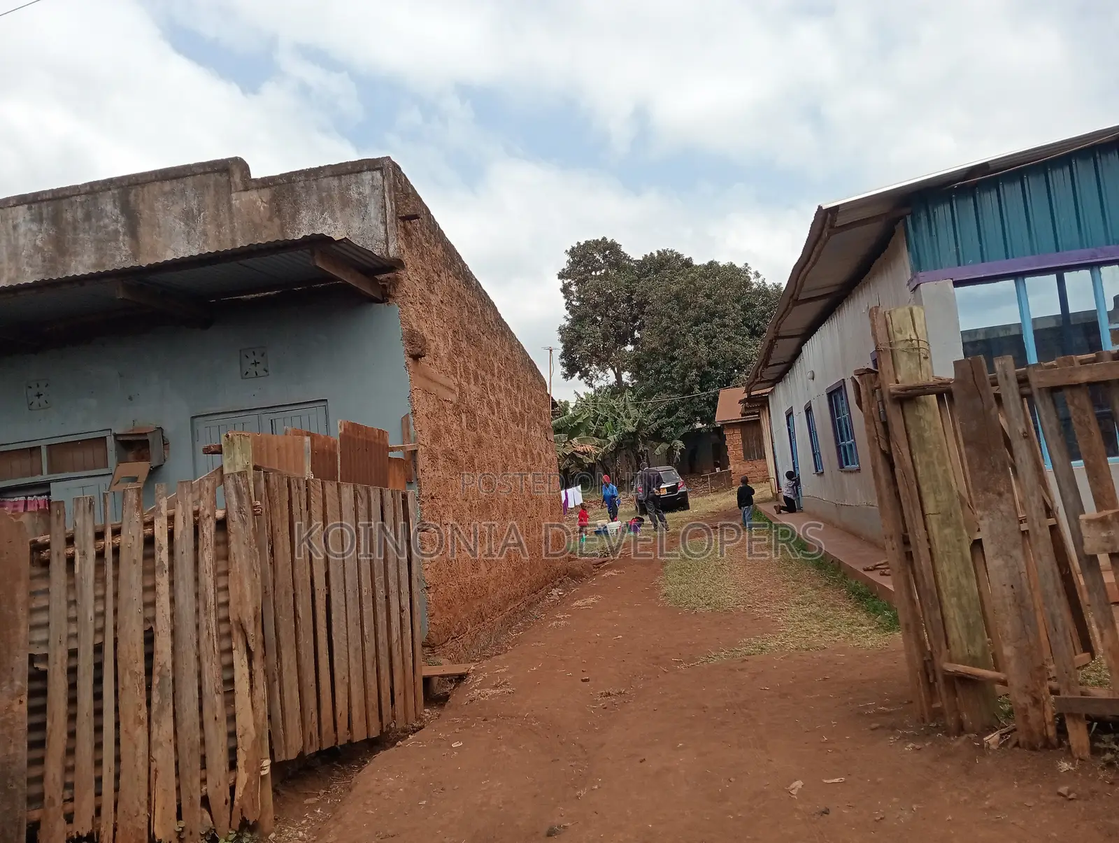 Commercial Plot in Koje Meru Size 182*80