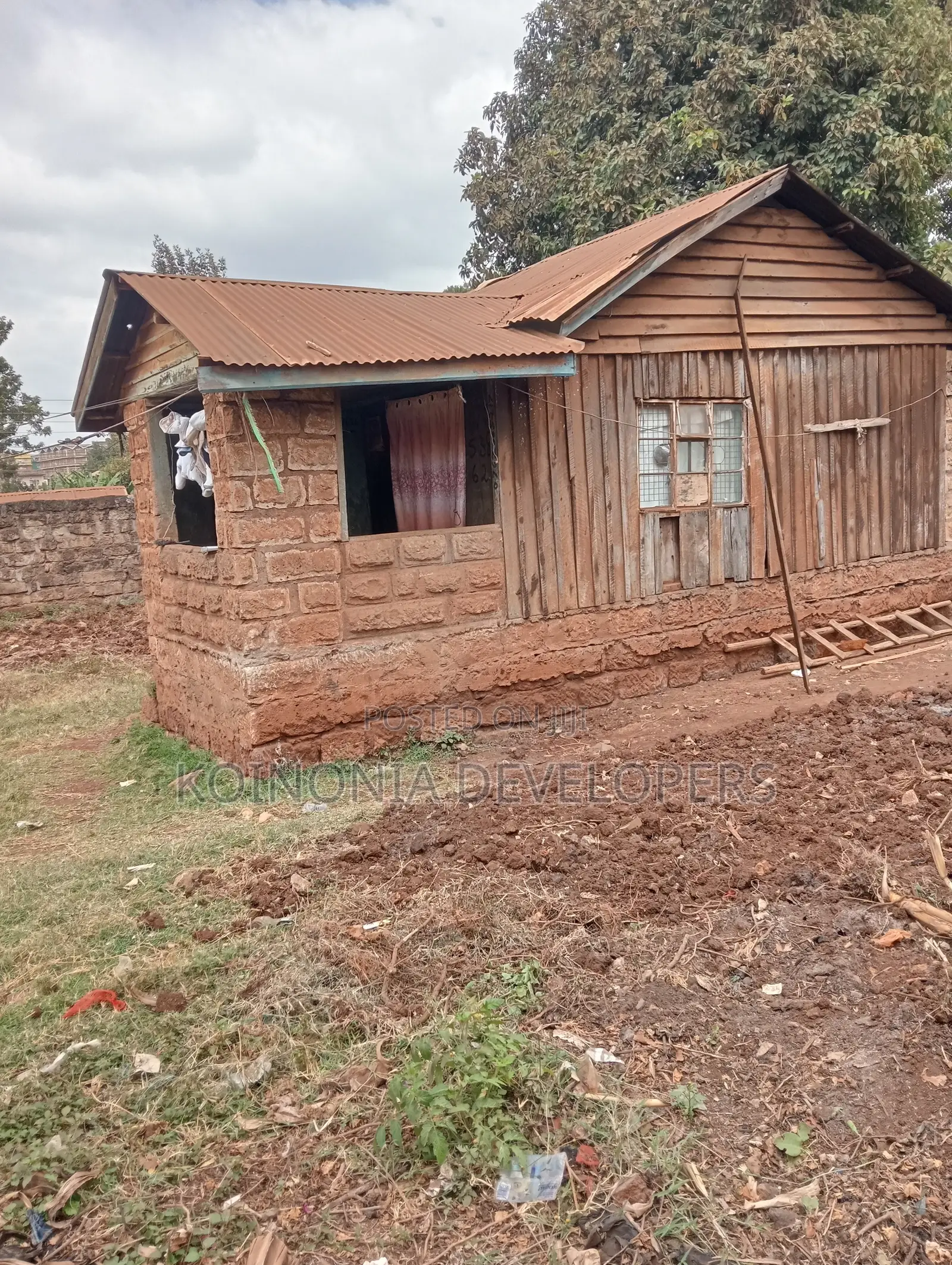 Commercial Plot in Koje Meru Size 182*80