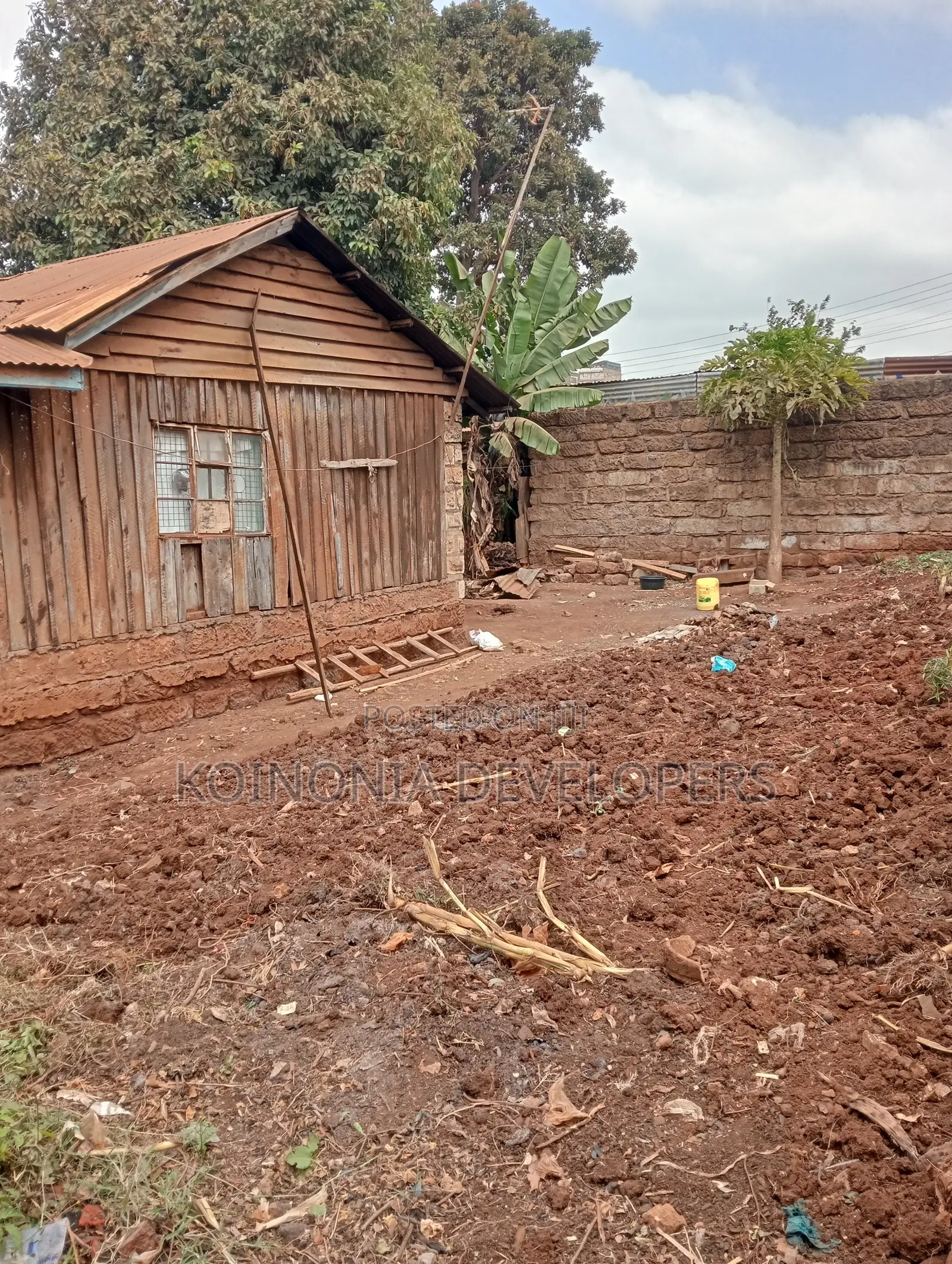 Commercial Plot in Koje Meru Size 182*80