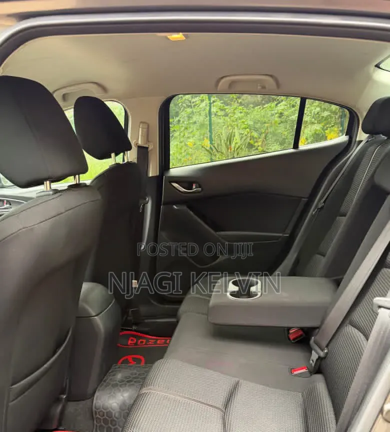 Mazda Axela 2018 Gray