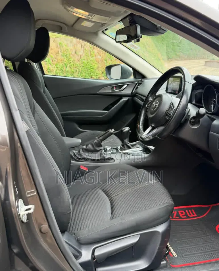 Mazda Axela 2018 Gray