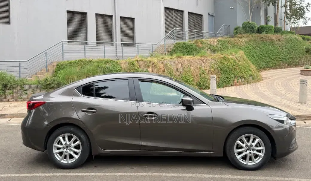 Mazda Axela 2018 Gray