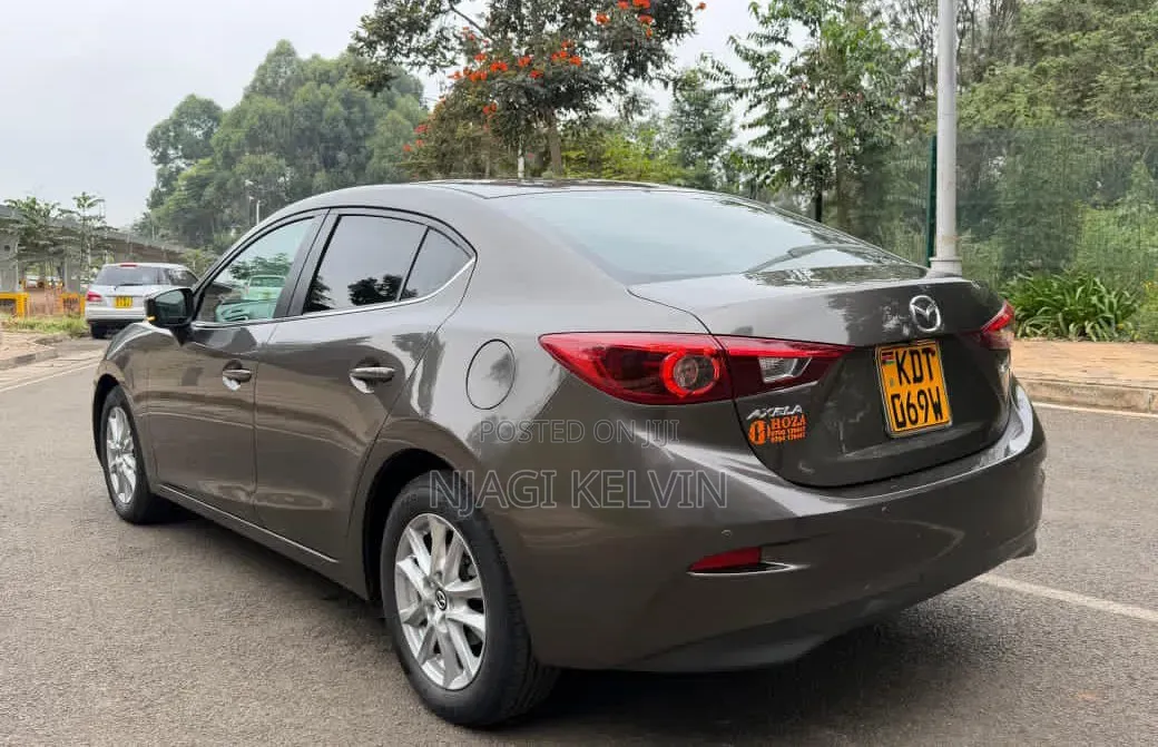 Mazda Axela 2018 Gray