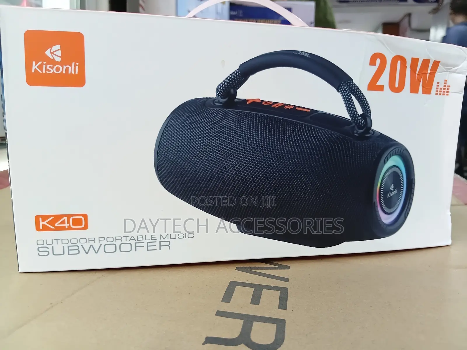 The Kisonli 20W Portable Outdoor Wireless Speaker.