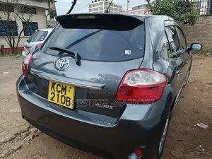 Toyota Auris 2011 Gray